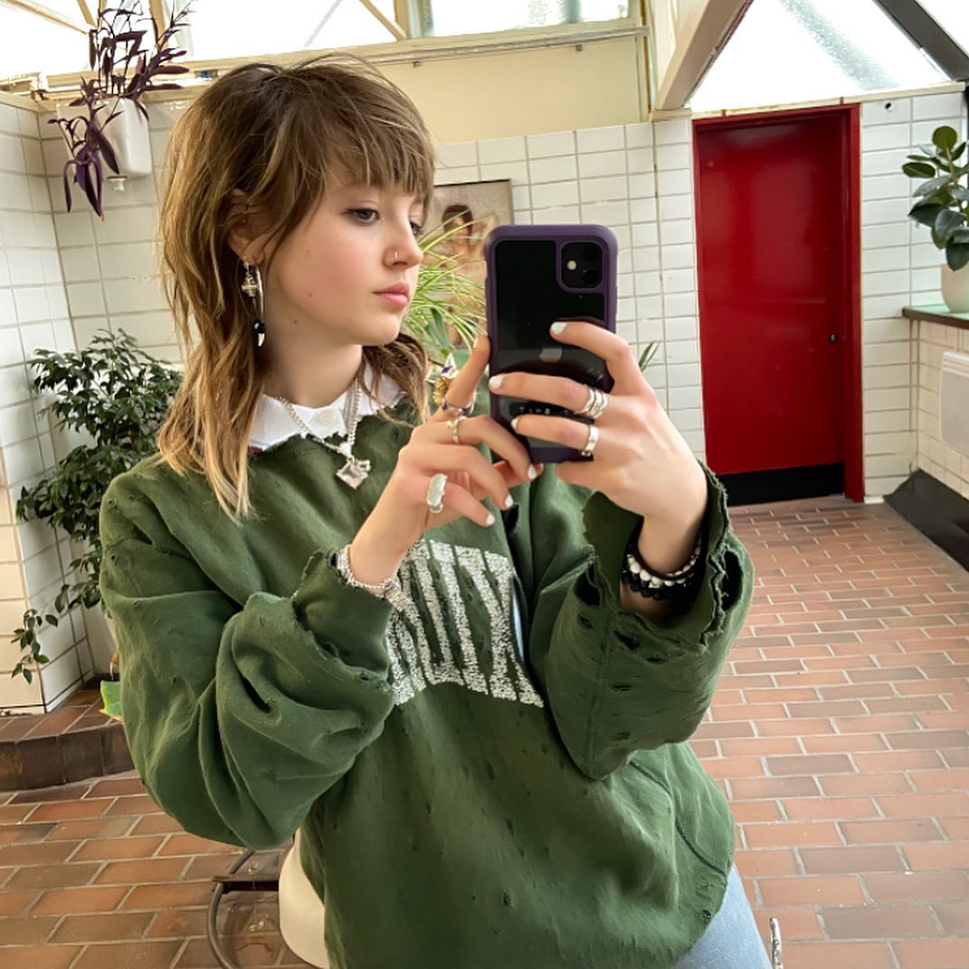 _femalien instagram image archive image