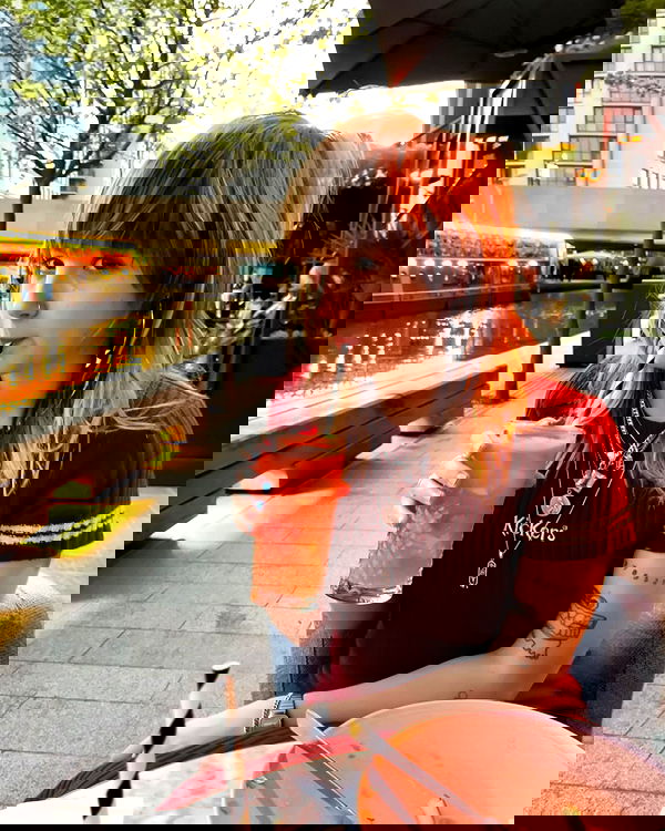 _femalien image ~ Altpins