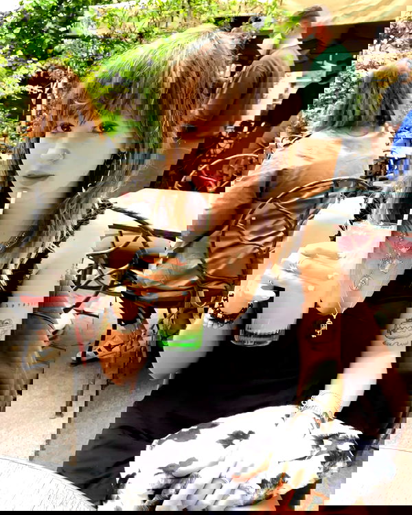 _femalien image ~ Altpins