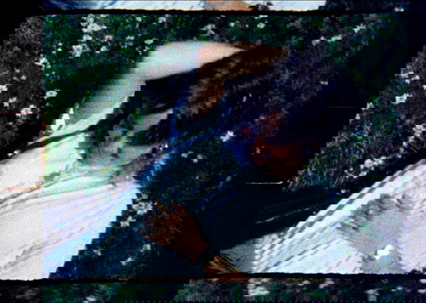 _femalien image ~ Altpins