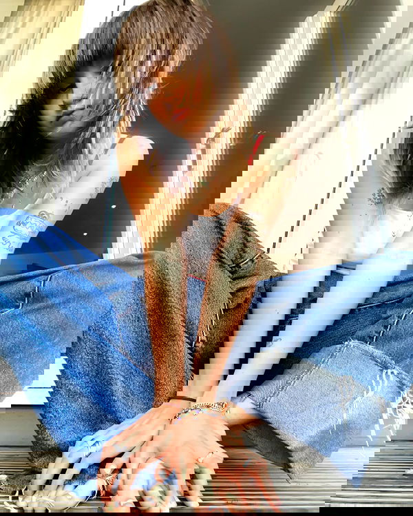 _femalien image ~ Altpins