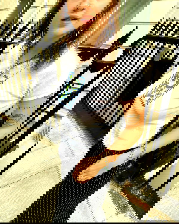 _femalien image ~ Altpins