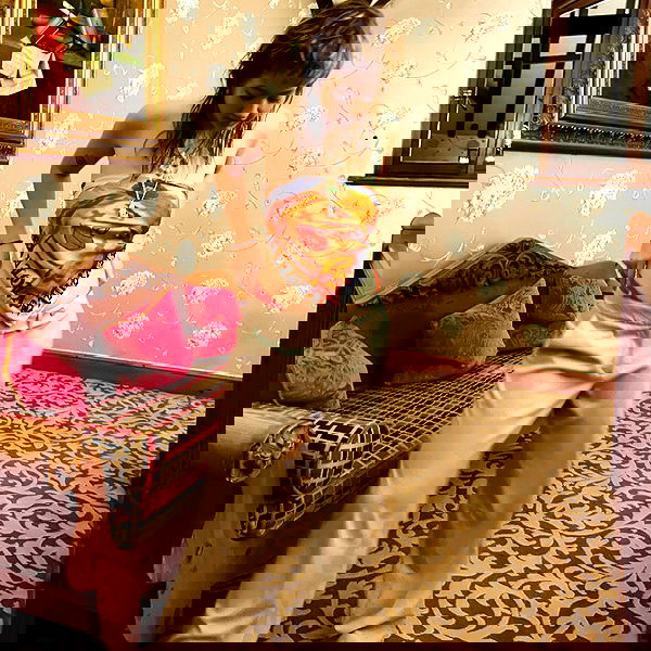 _femalien image ~ Altpins