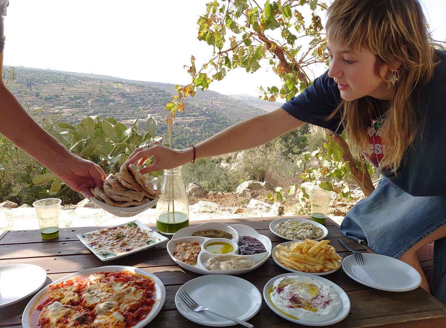 _femalien instagram image archive image