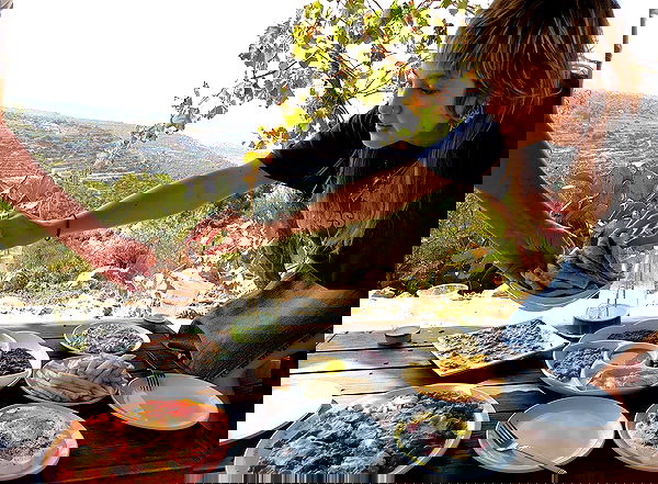 _femalien image ~ Altpins