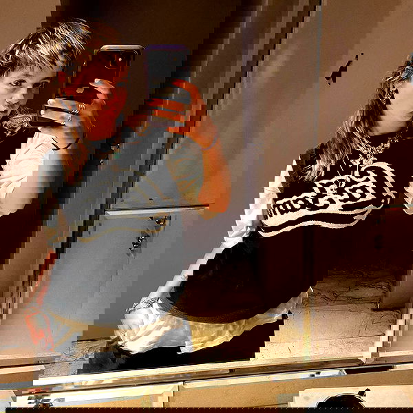 _femalien image ~ Altpins