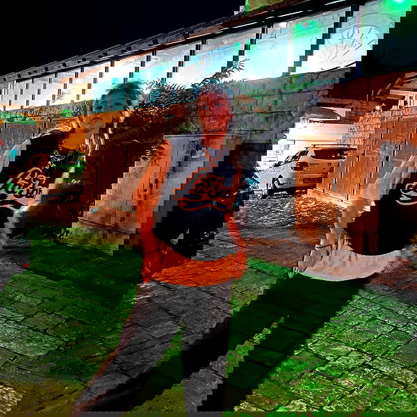 _femalien image ~ Altpins