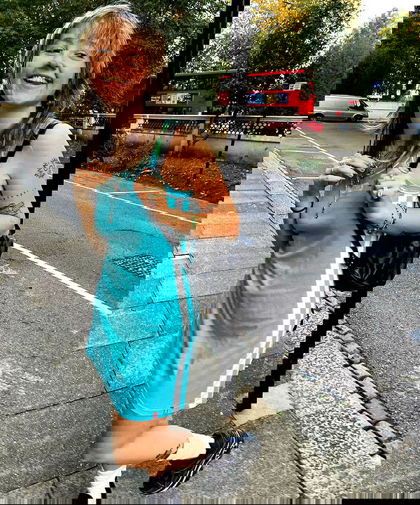 _femalien image ~ Altpins