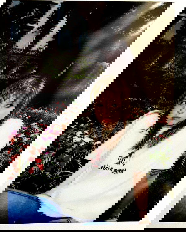 _femalien image ~ Altpins