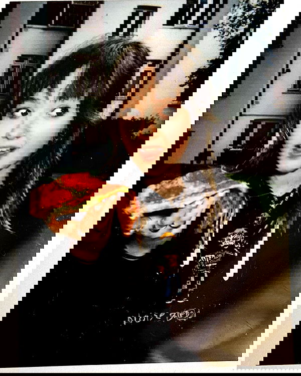 _femalien image ~ Altpins