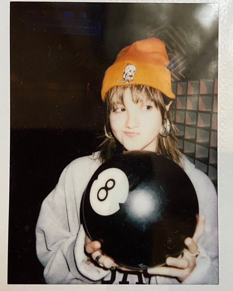 _femalien instagram image archive image