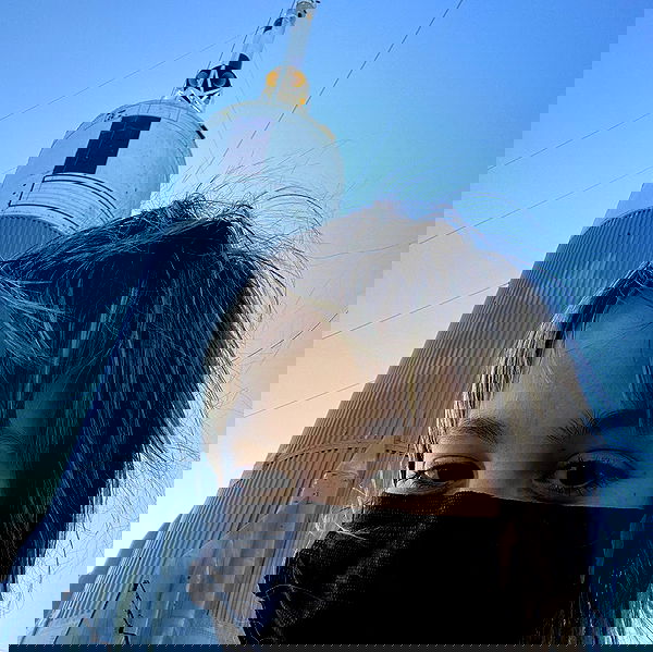 _femalien image ~ Altpins