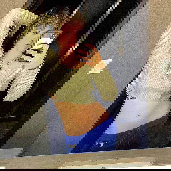 _femalien _femalien archive image