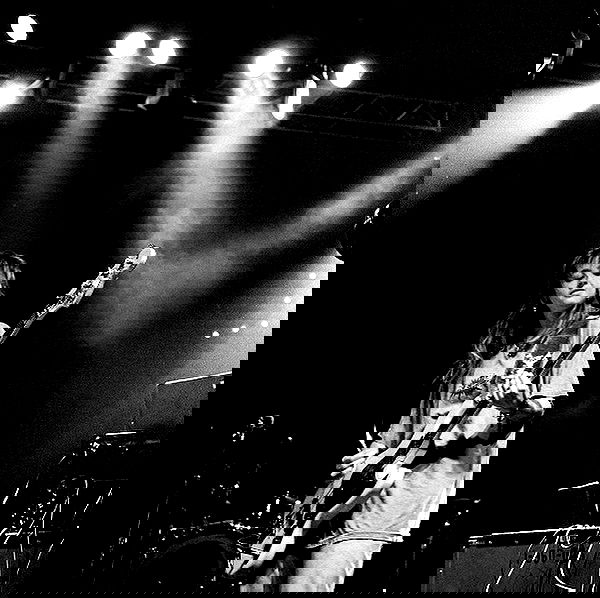 _femalien _femalien archive image