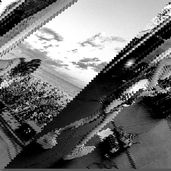 _femalien _femalien archive image