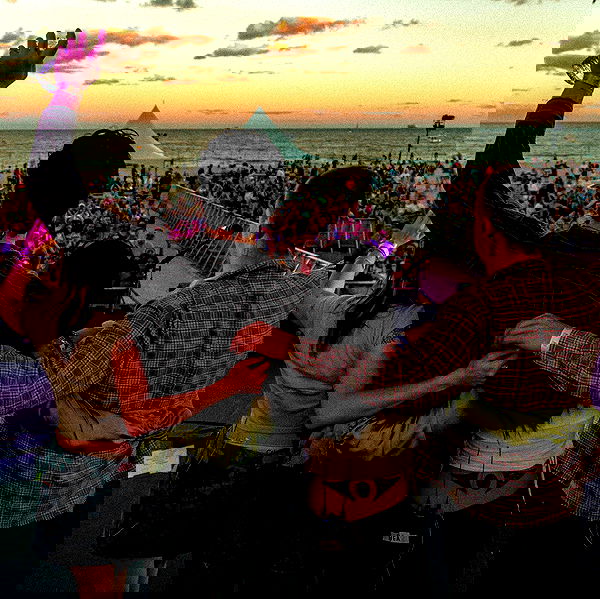 _femalien _femalien archive image