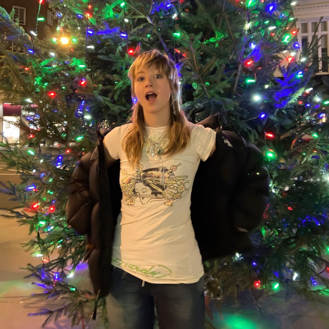 _femalien instagram image archive image