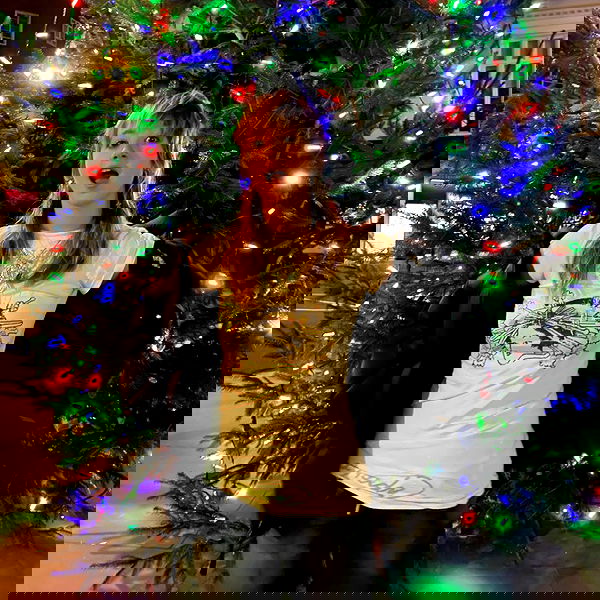 _femalien image ~ Altpins