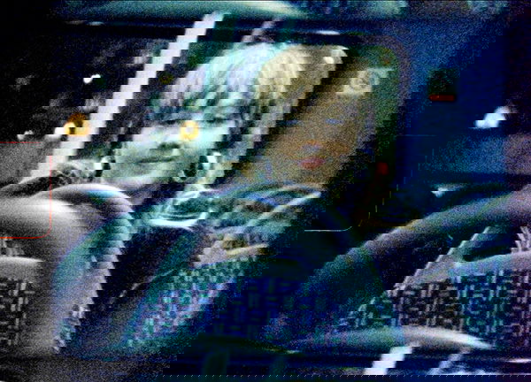 _femalien image ~ Altpins