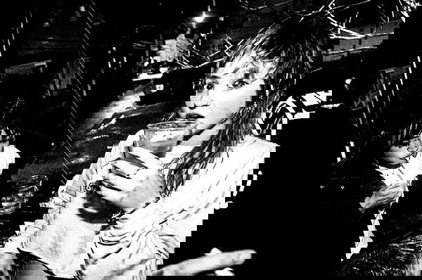 _femalien image ~ Altpins