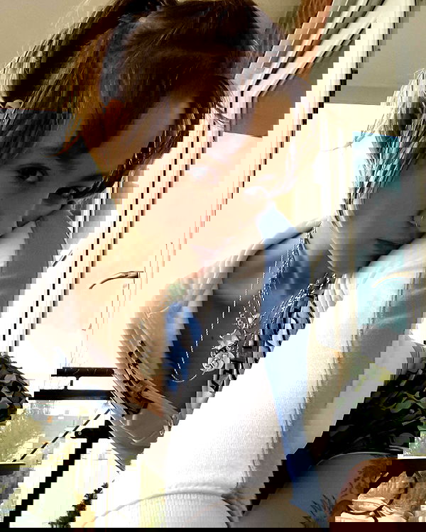 _femalien image ~ Altpins