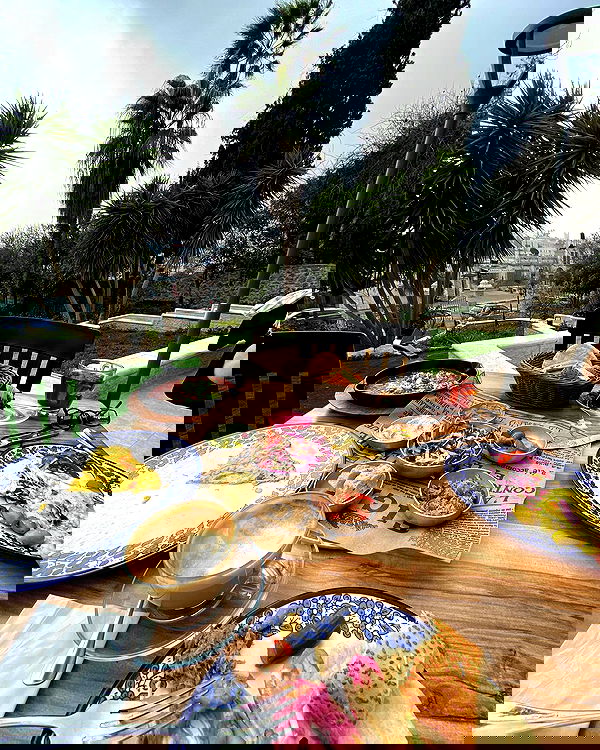 _femalien image ~ Altpins