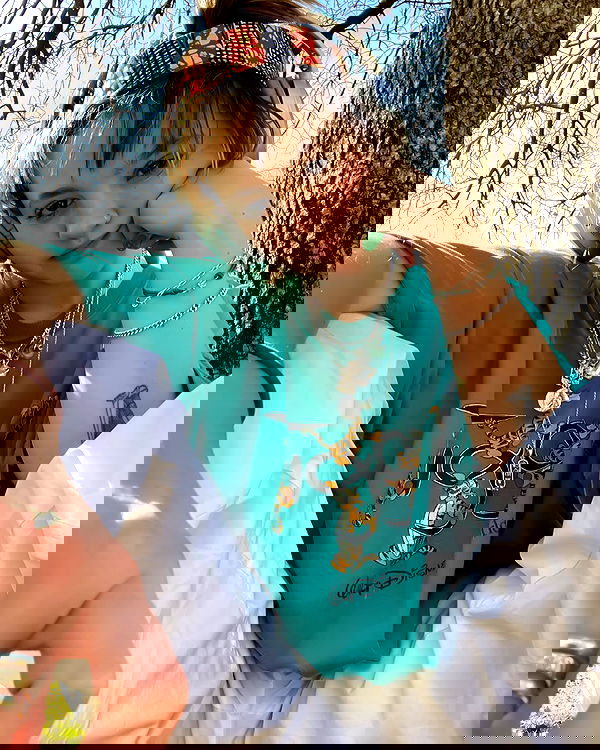 _femalien image ~ Altpins