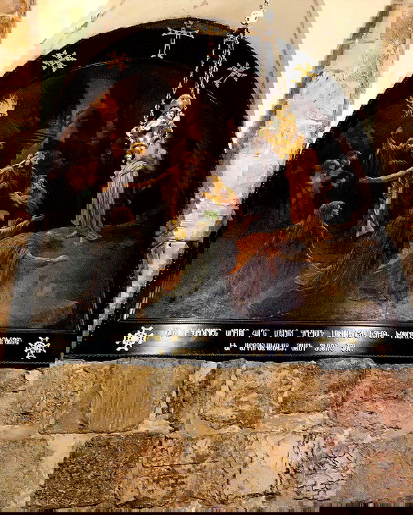 _femalien image ~ Altpins