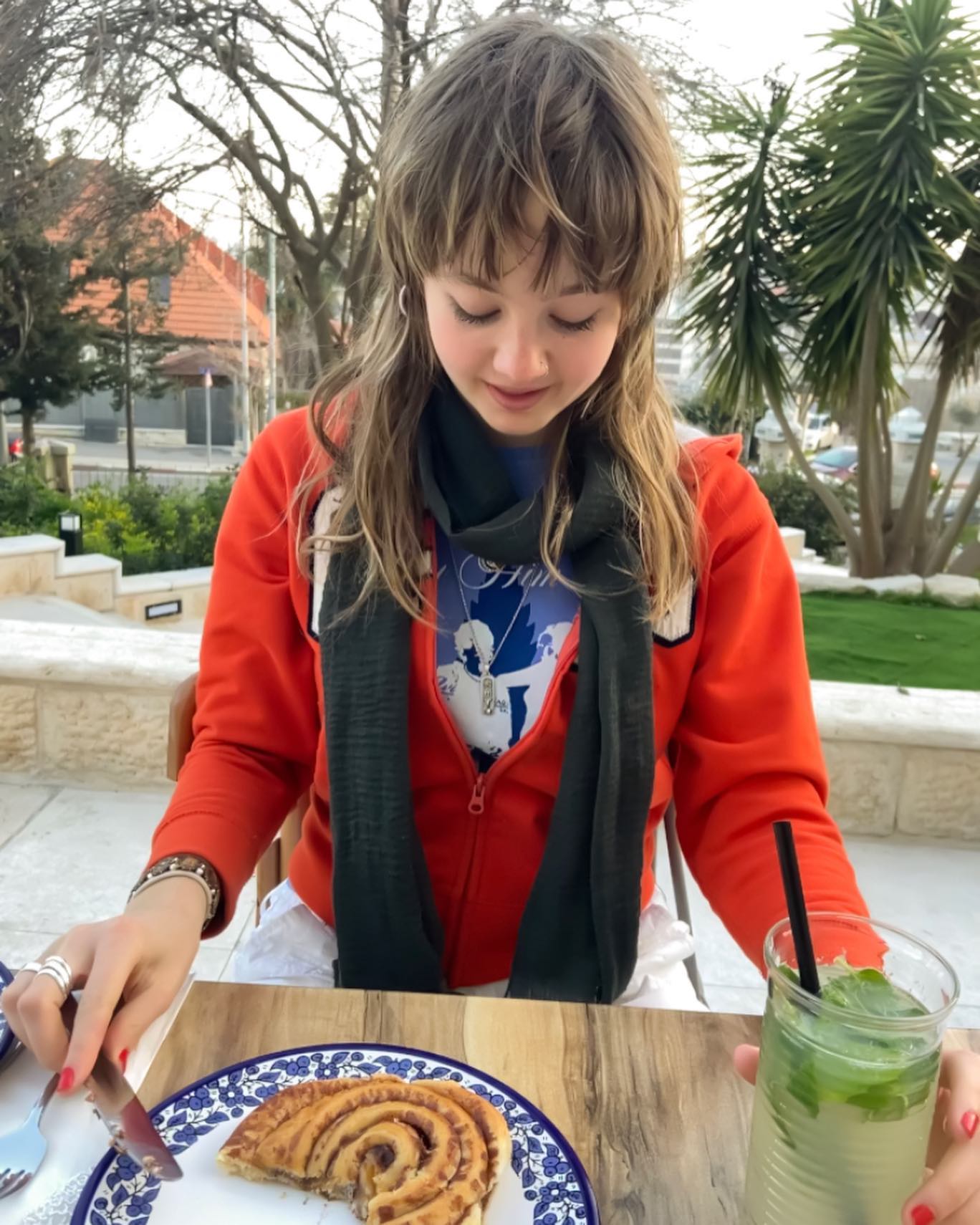 _femalien instagram image archive image