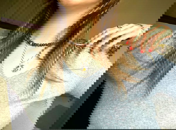 _femalien image ~ Altpins