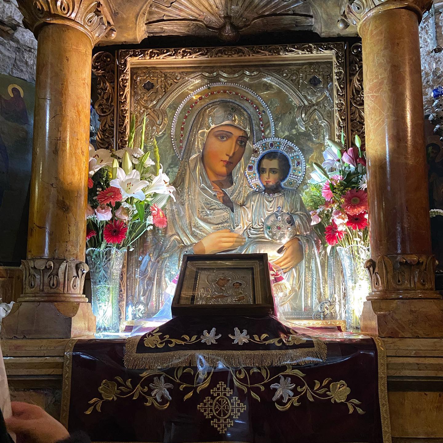 _femalien instagram image archive image