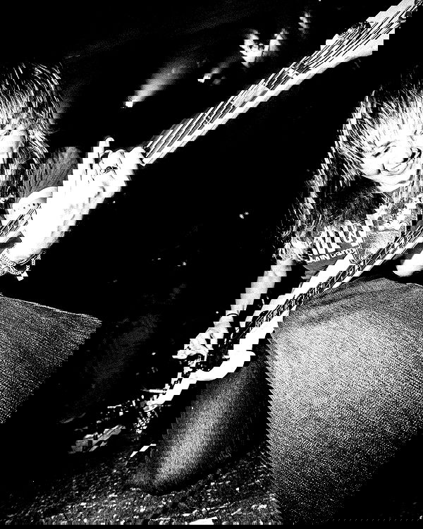 _femalien image ~ Altpins