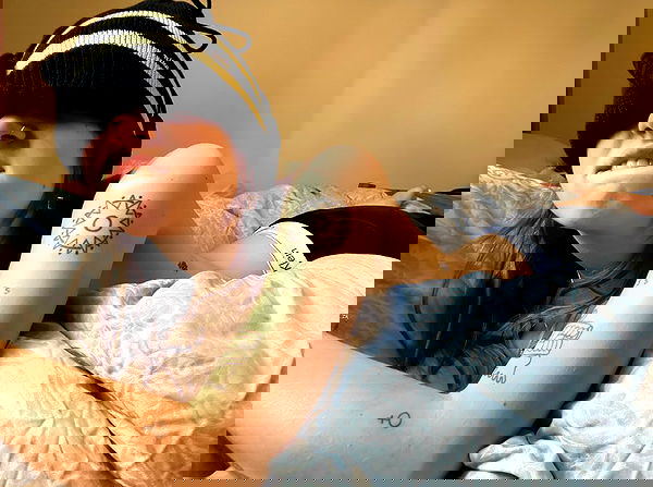 _femalien image ~ Altpins