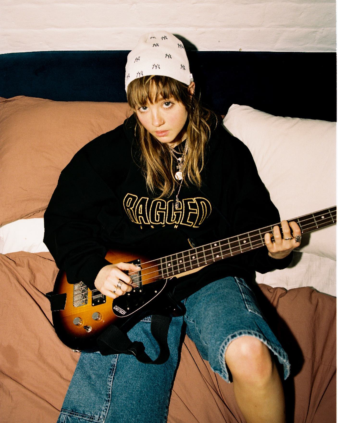 _femalien instagram image archive image