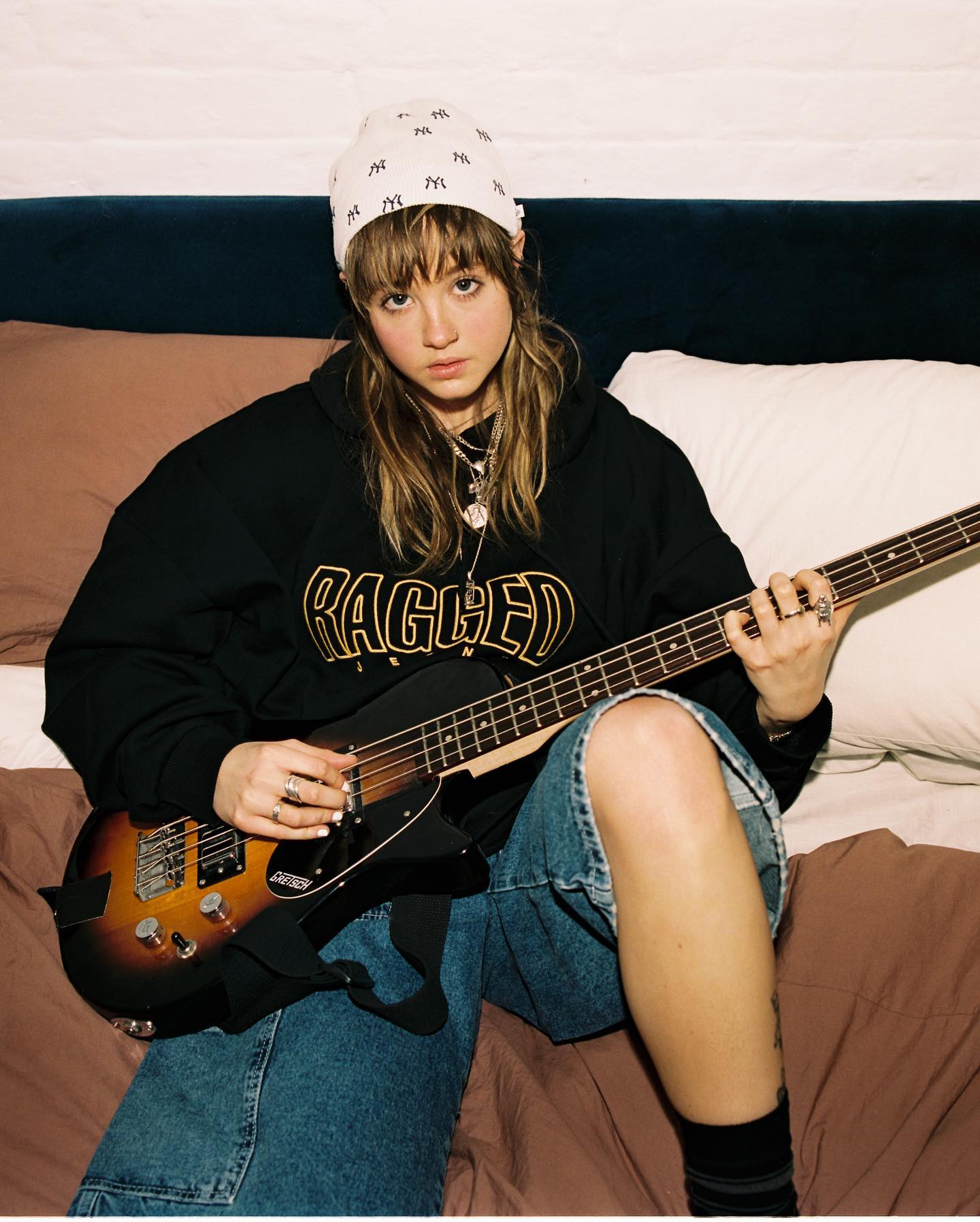 _femalien instagram image archive image