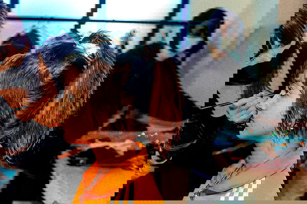 _femalien image ~ Altpins