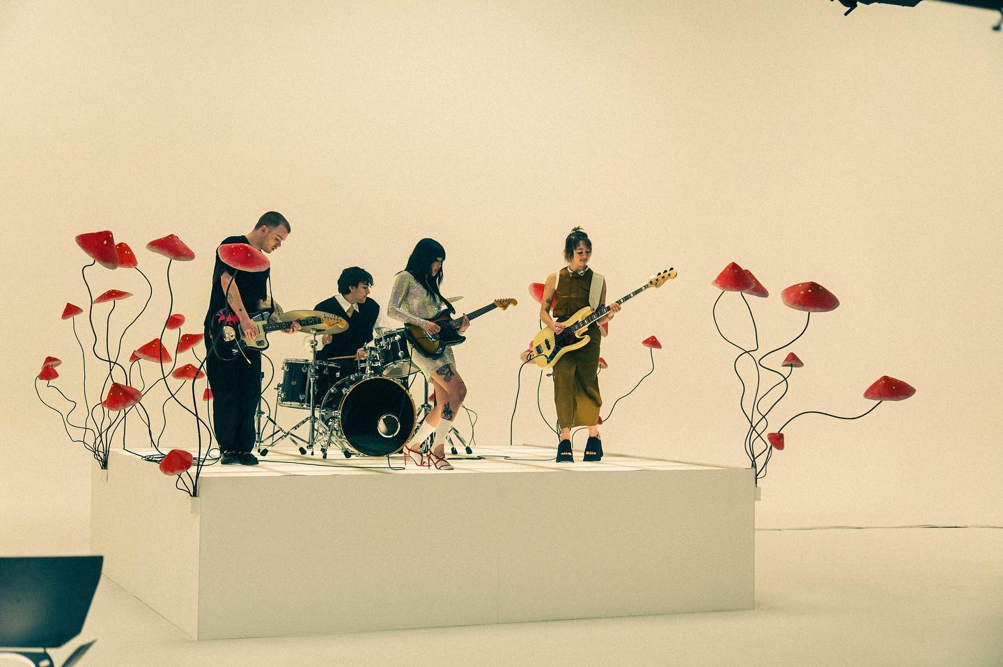 _femalien instagram image archive image