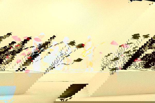 _femalien image ~ Altpins