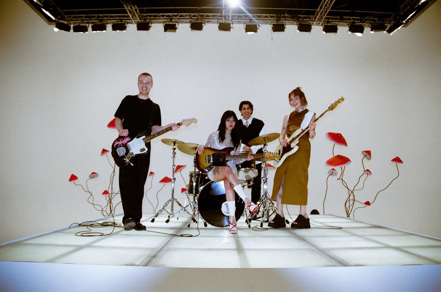 _femalien instagram image archive image