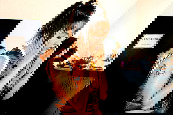 _femalien image ~ Altpins