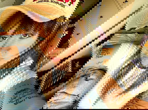 _femalien image ~ Altpins