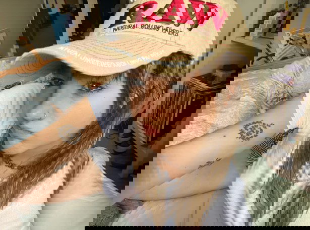 _femalien instagram image archive image