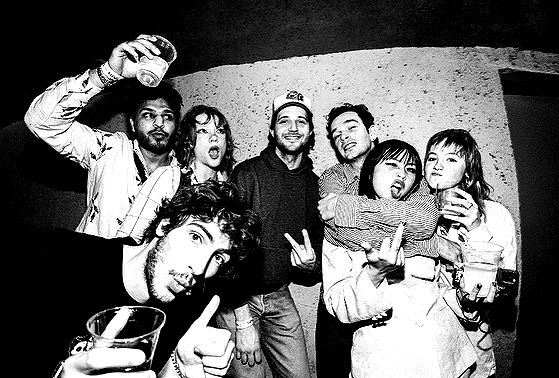 _femalien image ~ Altpins