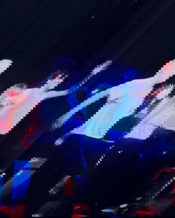 _femalien image ~ Altpins