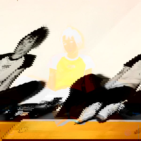 _femalien image ~ Altpins