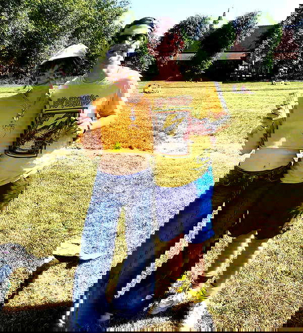 _femalien image ~ Altpins