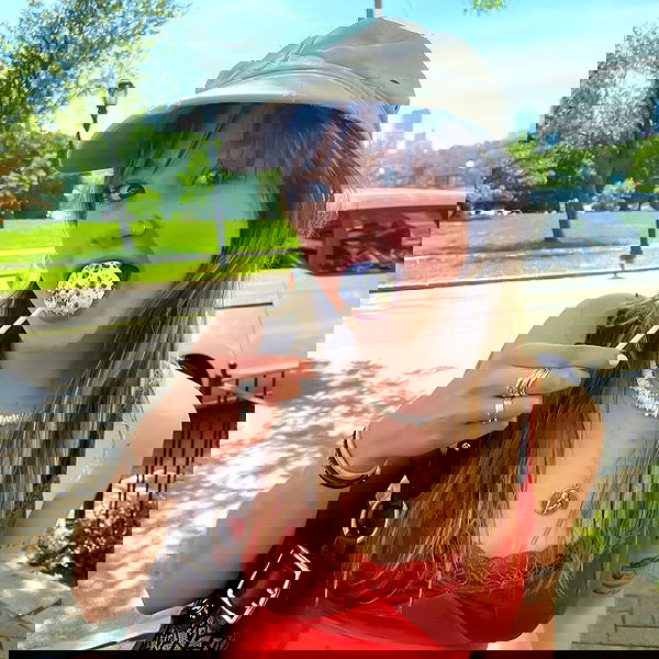 _femalien image ~ Altpins