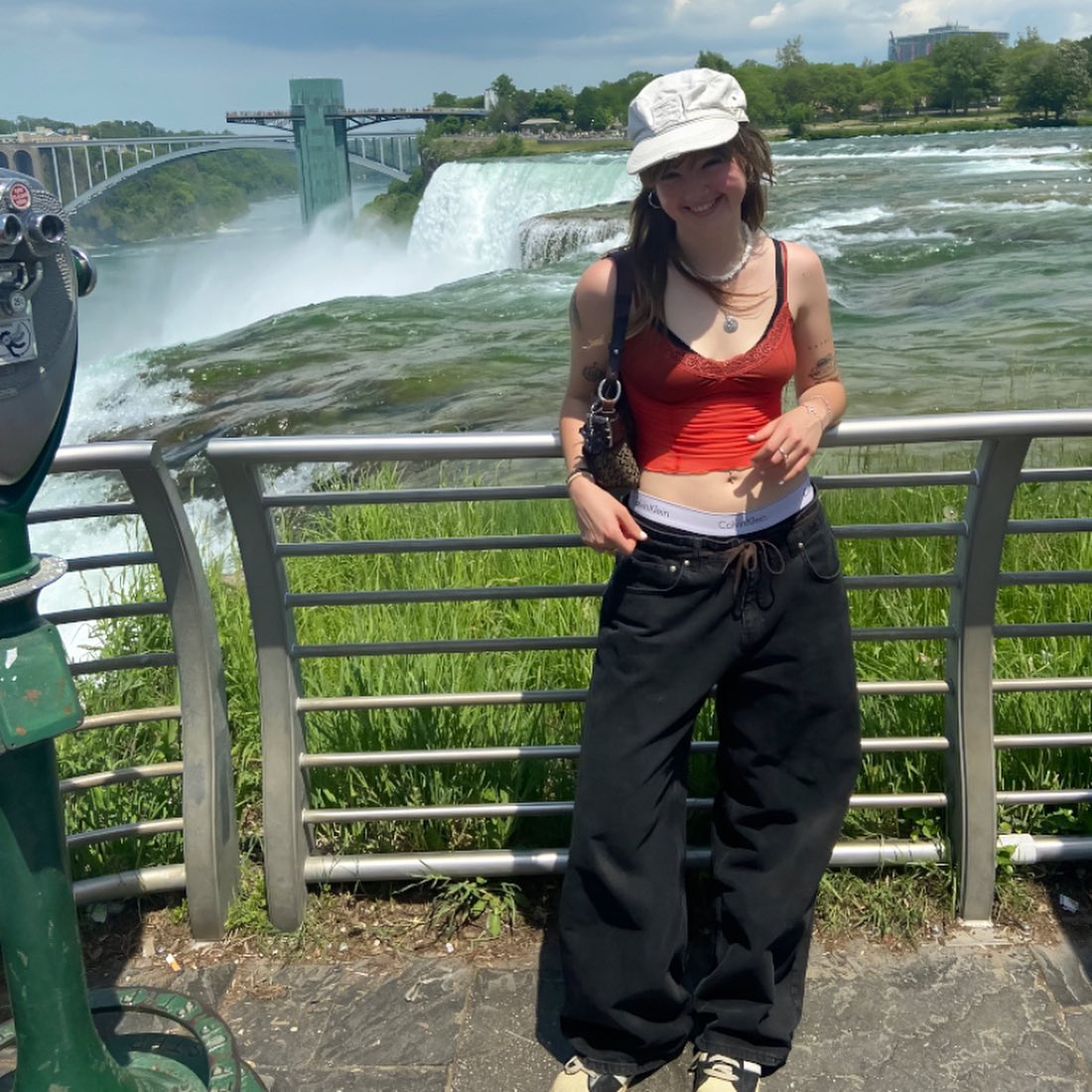 _femalien instagram image archive image