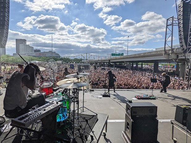 _femalien instagram image archive image