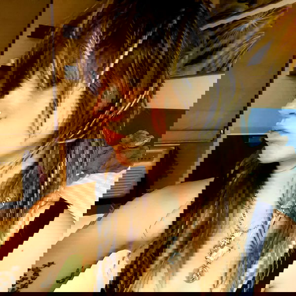 _femalien image ~ Altpins